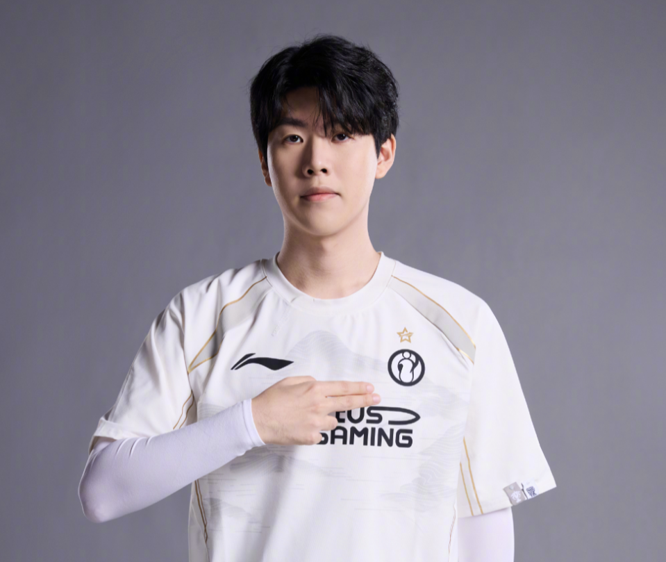 手的强攻 手的强攻