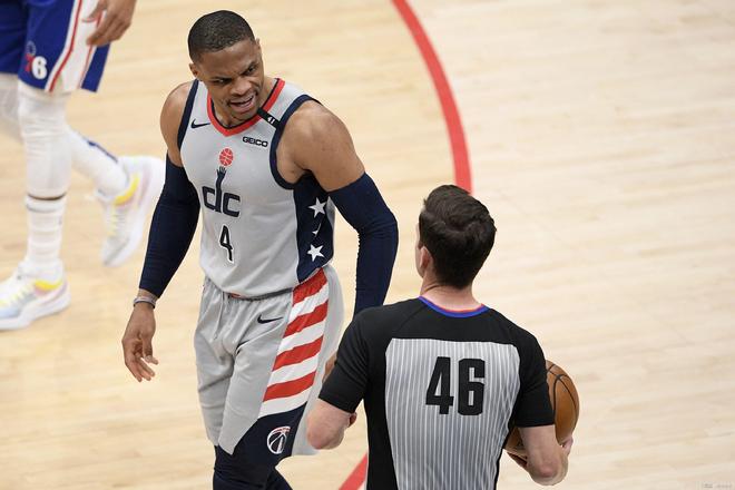 都展示了一 都展示了一