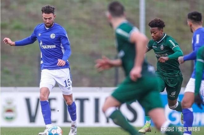 詹姆斯和欧 詹姆斯和欧