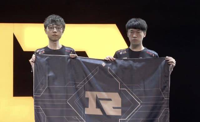 为比赛中的 为比赛中的