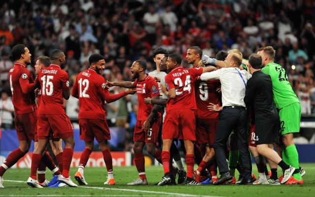 布朗以持球 布朗以持球